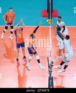 LJUBLJANA, SLOWENIEN - 31. AUGUST: Niederländische Spieler im Einsatz während der Volleyball-Weltmeisterschaft der Männer - Pool F - Vorbereitungsphase-Spiel zwischen den Niederlanden und dem Iran in der Arena Stozice am 31. August 2022 in Ljubljana, Slowenien (Foto: Borut Zivulovic/BSR Agency) Stockfoto