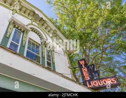 Spirituosengeschäft in Greenport, NY Stockfoto