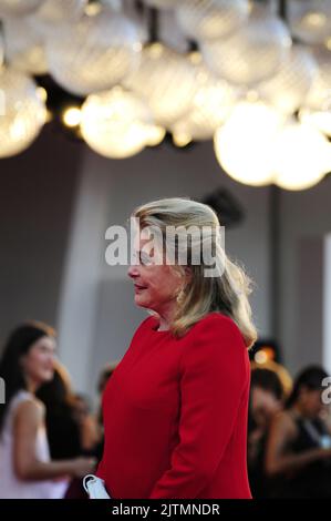 Catherine Deneuve, Leone D'Oro vom Filmfestival Venedig 79., La 79. Mostra Cinematografica di Venezia 2022, August 31., Venedig. FAMA © Fausto Marci Stockfoto