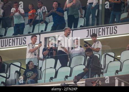 Turin, Italien. 31. August 2022 Leonardo Paredes von Juventus FC und Paul Pogba von Juventus FC während der italienischen Serie A, Fußballspiel zwischen Juventus FC und Spezia Calcio am 31. August 2022 im Allianz Stadium, Turin, Italien. Foto Nderim Kaceli Stockfoto