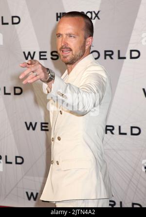 Aaron Paul bei der Premiere der „Westworld“-Saison 4 in der Alice Tully Hall am 21. Juni 2022 in New York City, NY ©Steven Bergman/AFF-USA.COM Stockfoto