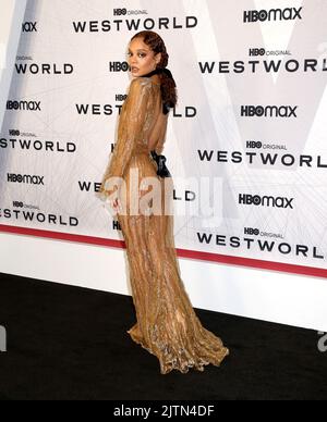 Tessa Thompson nimmt an der Premiere der „Westworld“-Saison 4 Teil, die am 21. Juni 2022 in der Alice Tully Hall in New York City, NY, stattfand ©Steven Bergman/AFF-USA.COM Stockfoto