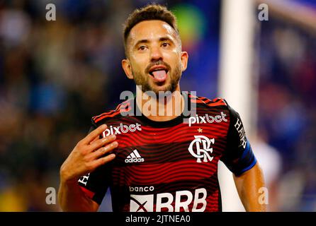 Buenos Aires, Argentinien. 31. August 2022. Everton Ribeiro do Flamengo, feiert sein Tor während des Spiels zwischen Velez Sarsfield und Flamengo, für das Halbfinale 2022 der Copa Libertadores, am Mittwoch, 31, im Jose Amalfitani Stadium. 30761 (DiaEsportivo/SPP) Quelle: SPP Sport Press Foto. /Alamy Live News Stockfoto