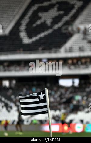 Detalhe da bandeira de escanteio, vista no Estádio Nilton Santos ( Engenhão ) momentos antes da partida entre Botafogo e Flamengo, pela 24ª rodada do Campeonato Brasileiro Série A 2022, neste domingo 28. Stockfoto