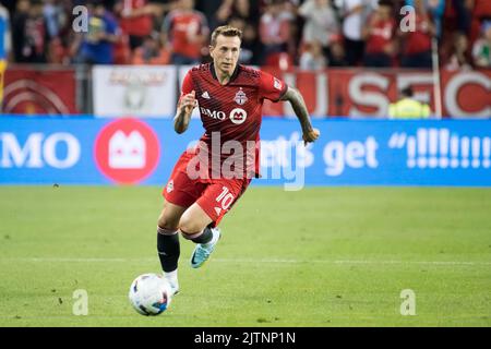 Toronto, Ontario, Kanada. 31. August 2022. Federico Bernardeschi (10) im Einsatz während des MLS-Spiels zwischen dem FC Toronto und LA Galaxy auf dem BMO-Feld in Toronto. Das Spiel endete 2-2 (Bild: © Angel Marchini/ZUMA Press Wire) Stockfoto