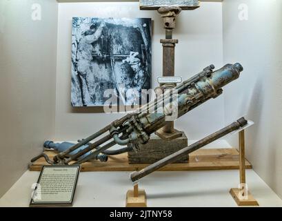 Pneumatische Bohrer für den Bergbau, ausgestellt im Houghton Cotter Store, 1874, Interpretationszentrum in South Pass City, Wind River Range, Wyoming, USA Stockfoto