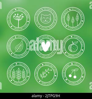 Organische Symbole festgelegt. Handgezeichnete Elemente auf grün verschwommenem Hintergrund. Bio, keine Tierversuche, umweltfreundlich, parabenfrei, von der Natur mit Liebe, weit Stock Vektor