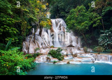 Kuang Si Wasserfall in Luang Prabang, Laos. Stockfoto