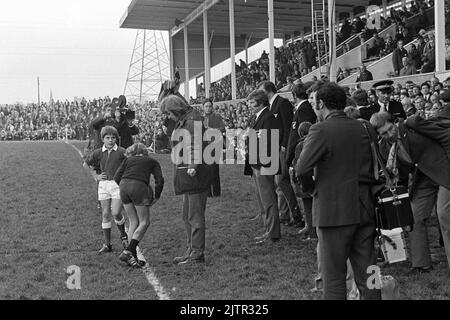 Llanelli RFC vs New Zealand All Blacks (31/10/72) - Stockfoto