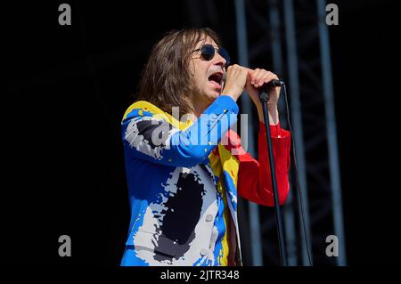 PORTSMOUTH, HAMPSHIRE, Großbritannien – 26 2022. AUGUST: Die Indie Rock Band Primal Scream eröffnet das Victorious Music Festival auf Southsea Common. Stockfoto