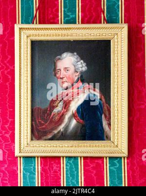 VOLTAIRES Schloss in LA FERNEY-VOLTAIRE, Porträt Frederiks II. König von Preußen Stockfoto