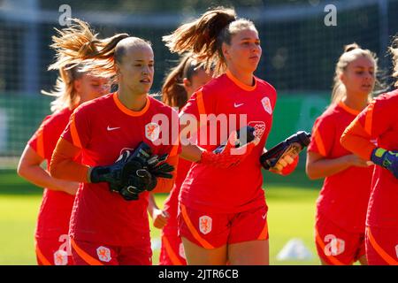 ZEIST, - 1. SEPTEMBER: Daphne van Domselaar aus den Niederlanden während einer Trainingssitzung der Niederlande auf dem KNVB Campus am 1. September 2022 in Zeist, . (Foto von Rene Nijhuis/Orange Picturs) Stockfoto