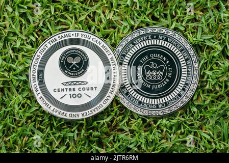 Detail der Centenary Coin bei den Meisterschaften 2022 im Wimbledon AELTC Stockfoto