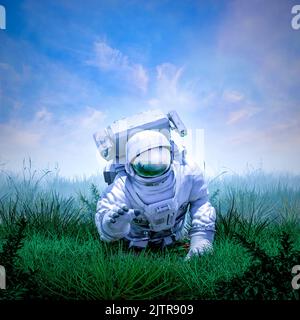 Neue Heimatwelt - 3D Illustration der Science-Fiction-Szene mit einmundem Astronauten, der unter dem herrlichen Himmel durch Gras auf einem fremden Planeten kriecht Stockfoto