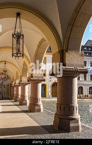 Arkade des neuen Rathausgebäudes, Untermarkt, Görlitz (Görlitz), Deutschland Stockfoto