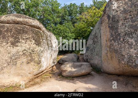 Beglik Tasch oder Begliktasch, ist ein prähistorisches Felsenphänomen, das an der südlichen Schwarzmeerküste Bulgariens, wenige Kilometer nördlich der Stadt liegt Stockfoto