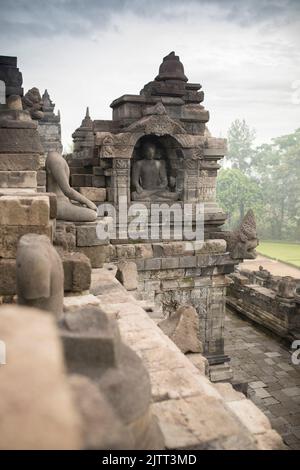 Antiker buddhistischer Borobudur Tempel außerhalb Jogjakarta (Yogyakarta), Java, Indonesien, Asien. Stockfoto