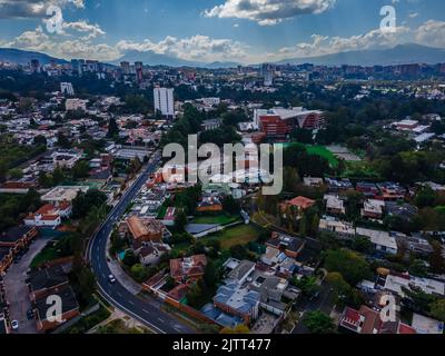 Schöne Luftaufnahme der Plaza Cayala in Guatemala City Stockfoto