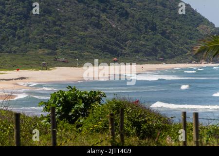 Der Strand von Grumari befindet sich auf der Westseite von rio de janeiro. Stockfoto