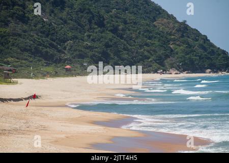 Der Strand von Grumari befindet sich auf der Westseite von rio de janeiro. Stockfoto