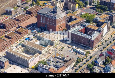 Luftaufnahme, Dortmunder U und Studentenwohnheim am Emil-Moog-Platz und Baustelle mit Hotelneubau Moxy und Residence Inn am Emil-SC Stockfoto