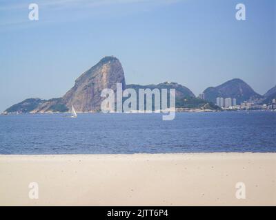 Strand von icarai in niteroi in Rio de Janeiro, Brasilien. Stockfoto