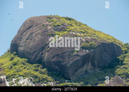 Hügel von den Ziegen (Stein Maroca) Blick auf die Lagoa Rodrigo de Freitas Rio de Janeiro in Brasilien. Stockfoto