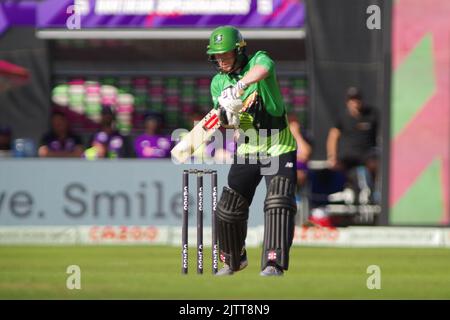 Leeds, England, 31. August 2022. Alex Davies hat in Headingley gegen Northern Superchargers Men in den Hundert Jahren gegen Southern Brave Men geschlagen. Quelle: Colin Edwards Stockfoto