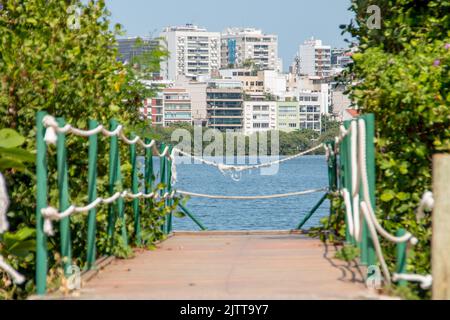 Blick auf die Lagune von rodrigo de freitas in rio de janeiro, brasilien. Stockfoto