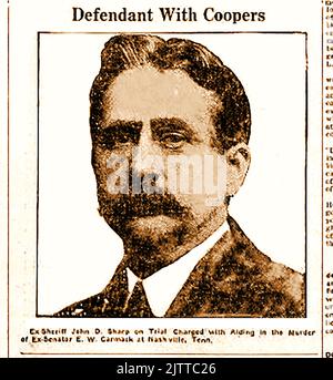 Ein Porträt des ehemaligen Sheriffs John D Sharp aus dem Jahr 1909 wurde wegen der Beteiligung an der Tötung des Senators Edward ward Carmack in Nashville, Tennessee, USA, angeklagt. Am 9.. November 1908 wurde der ehemalige Senator und Kongressabgeordnete Carmack von dem jungen Anwalt Robin Cooper, dem Sohn von Colonel Duncan Cooper, einem Politiker, beide politische Feinde, auf der Straße angeschossen. Beide wurden des vorsätzlichen Mordes beschuldigt. Ex-Sheriff John D Sharp wurde später beschuldigt, mitschuldig an dem Mord zu sein, weil er unmittelbar vor dem Mord bei den Coopers gewesen war und angeblich von dem Plan wusste, Carmack zu töten. Stockfoto