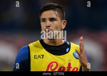 Der argentinische Stürmer Giovanni Simeone von SSC Napoli gestikuliert während des Fußballspiels der Serie A zwischen SSC Napoli und Lecce. SSC Napoli und Lecce ziehen 1-1. Stockfoto