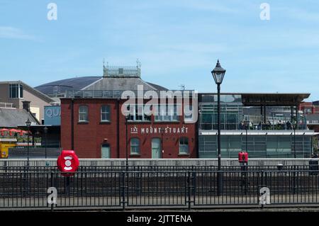 The Mount Suart Public House, Cardiff Bay September 2022 . Wetterlöffel Stockfoto