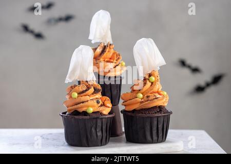 Halloween Geister Cupcakes Stockfoto