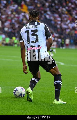Udine, Italien. 31. August 2022. Udinese's Destiny Udogie Portrait während Udinese Calcio vs ACF Fiorentina, italienische Fußballserie A Spiel in Udine, Italien, August 31 2022 Quelle: Independent Photo Agency/Alamy Live News Stockfoto