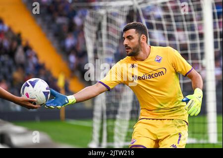 Udine, Italien. 31. August 2022. Fiorentina's Pietro Terracciano während Udinese Calcio vs ACF Fiorentina, italienische Fußballserie A Spiel in Udine, Italien, August 31 2022 Quelle: Independent Photo Agency/Alamy Live News Stockfoto