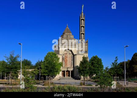 Die Kirche Saint-Honoré (1957-1961) von Amiens im Art déco-Stil in Amiens (Somme), Frankreich Stockfoto