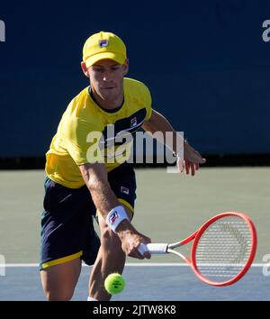 1. September 2022: Diego Schwartzman (ARG) besiegte Alexei Popyrin (AUS) in einem knappen ersten Satz, 7-6, bei den US Open, die im Billie Jean King Ntional Tennis Center in Flushing, Queens, New York/USA, gespielt werden © Grace Schultz/CSM Stockfoto