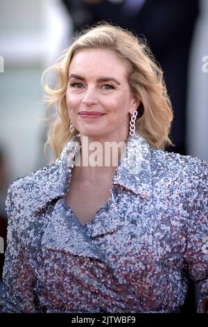 Venedig, Italien. 01. September 2022. VENEDIG, ITALIEN - 01 2022. SEPTEMBER: Nina Hoss nimmt am 01. September 79. in Venedig, Italien, am roten Teppich des „Tar“ Teil. Kredit: dpa/Alamy Live Nachrichten Stockfoto