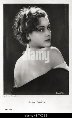 Greta Garbo - deutsche Postkarte vom Ross Verlag, 1928-1929. Foto von Alex Binder, Berlin. Werbefoto. Stockfoto