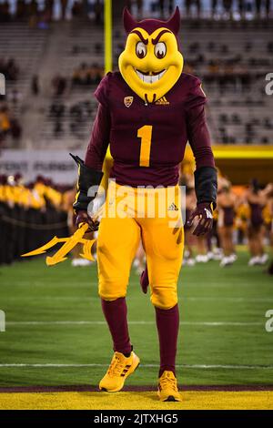 Arizona State Maskottchen Sparky feuert die Menge vor einem NCAA College Football Spiel zwischen Arizona State und Northern Arizona in Tempe, Arizona, Thur, an Stockfoto