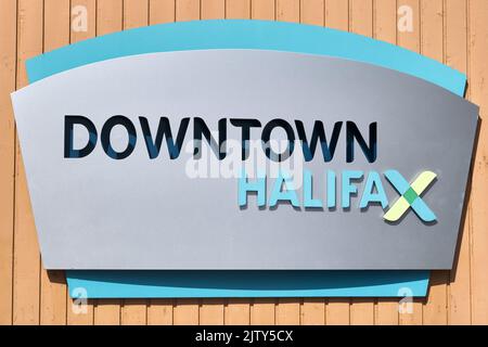 Schild an einer Wand am Wasser in der Nähe des Fährterminals in der Innenstadt von Halifax. Halifax ist die Hauptstadt und größte Stadt in der Provinz Nova Scotia. Stockfoto