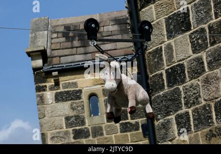 Norland, Großbritannien. 2.. September 2022. Das jährliche Vogelscheuche-Festival in Norland findet unter dem Motto „Kinderfavoriten“ statt. Norland, West Yorkshire, Großbritannien. Kredit: Barbara Cook/Alamy Live Nachrichten Stockfoto