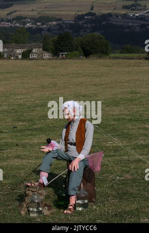 Norland, Großbritannien. 2.. September 2022. Das jährliche Vogelscheuche-Festival in Norland findet unter dem Motto „Kinderfavoriten“ statt. Norland, West Yorkshire, Großbritannien. Kredit: Barbara Cook/Alamy Live Nachrichten Stockfoto