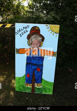 Norland, Großbritannien. 2.. September 2022. Das jährliche Vogelscheuche-Festival in Norland findet unter dem Motto „Kinderfavoriten“ statt. Norland, West Yorkshire, Großbritannien. Kredit: Barbara Cook/Alamy Live Nachrichten Stockfoto