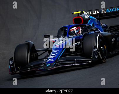 Zandvoort, Niederlande. 02. September 2022. ZANDVOORT - Nichola Latifi (6) mit dem Williams FW44 während des freien Trainings 1. vor dem Großen Preis der Niederlande F1 auf dem Circuit van Zandvoort am 2. September 2022 in Zandvoort, Niederlande. REMKO DE WAAL Kredit: ANP/Alamy Live News Stockfoto