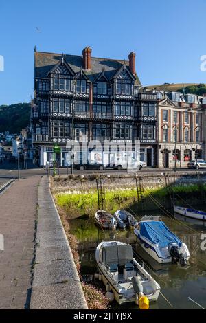 Dartmouth Quayside (The Boat Float) und das South Embankment, Dartmouth, Devon, England Stockfoto