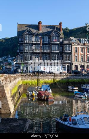 Dartmouth Quayside (The Boat Float) und das South Embankment, Dartmouth, Devon, England Stockfoto