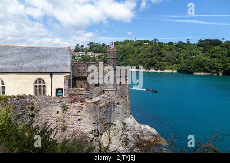 St Petroc's Church und The River Dart, Dartmouth, Devon, England. Stockfoto