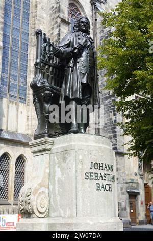 Statue von Johann Sebastian Bach im Thomaskirchhof Leipzig, Sachsen Stockfoto