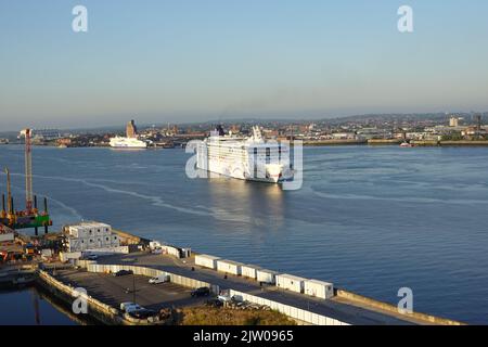 Norwegian Star Cruise Liner, River Mersey, Liverpool, England Vereinigtes Königreich Stockfoto